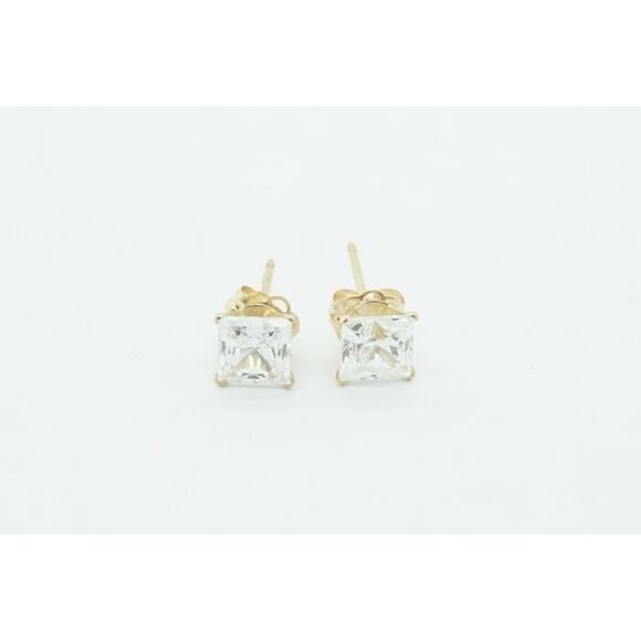 Estate 14k Yellow Gold Cubic Zirconia Princess Stud Earrings - Picture 5 of 5